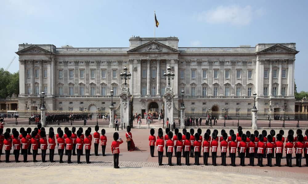 Buckingham Palace top 10 places to visit in UK
